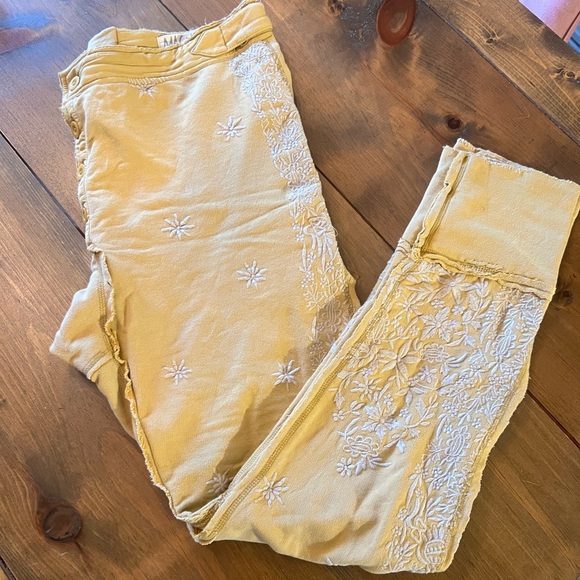 Magnolia Pearl Whistlestop Underjohns Embroidered - Picture 6 of 11